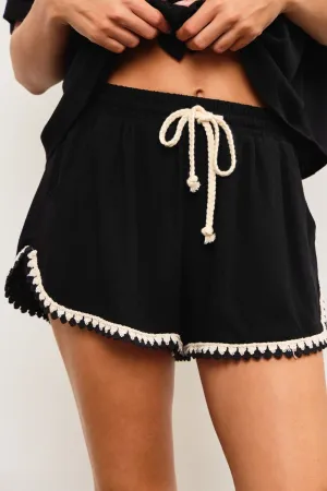 ANA WOVEN SHORTS