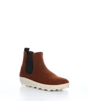 CAIA090ASPM Brown Round Toe Boots