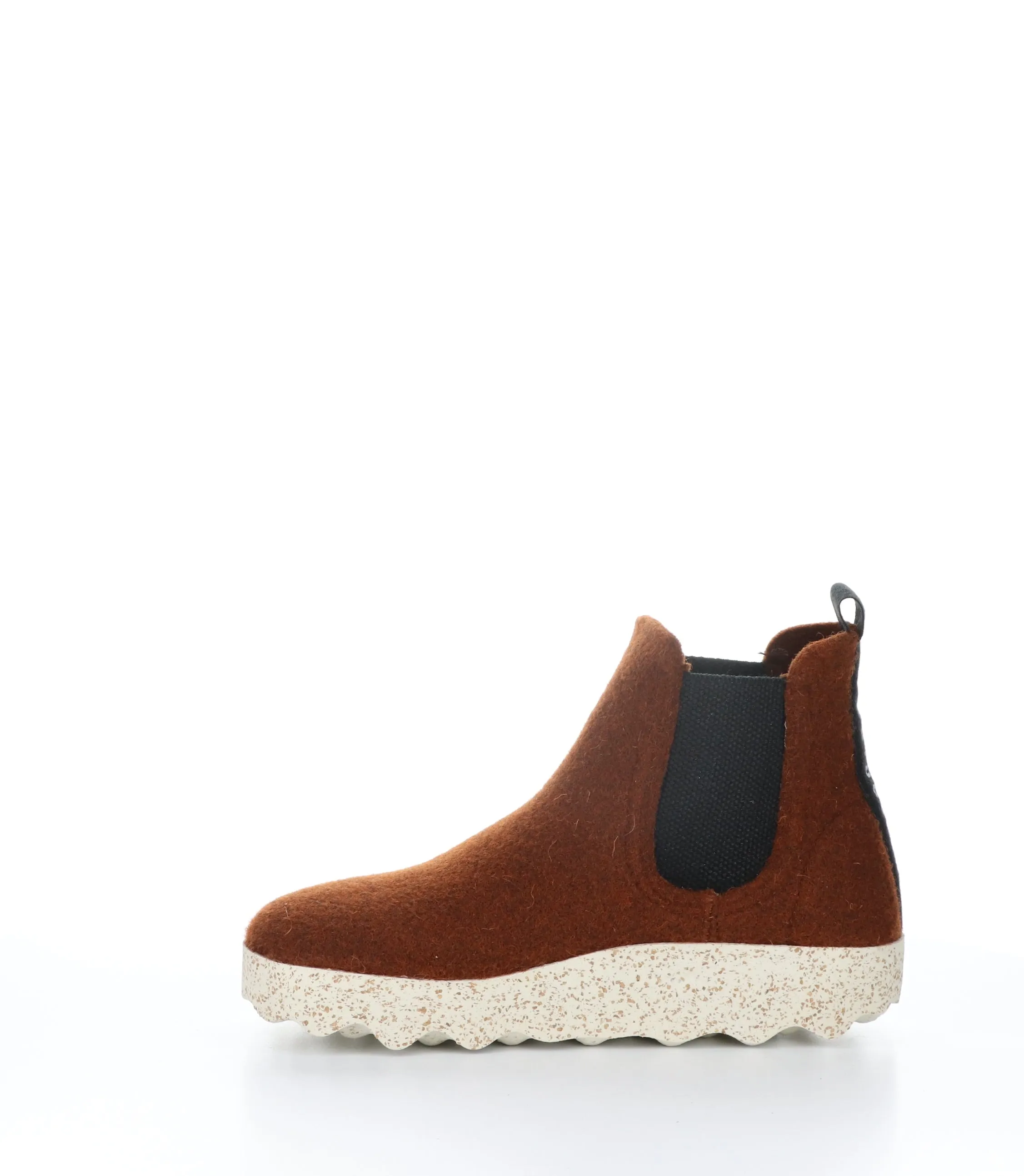 CAIA090ASPM Brown Round Toe Boots