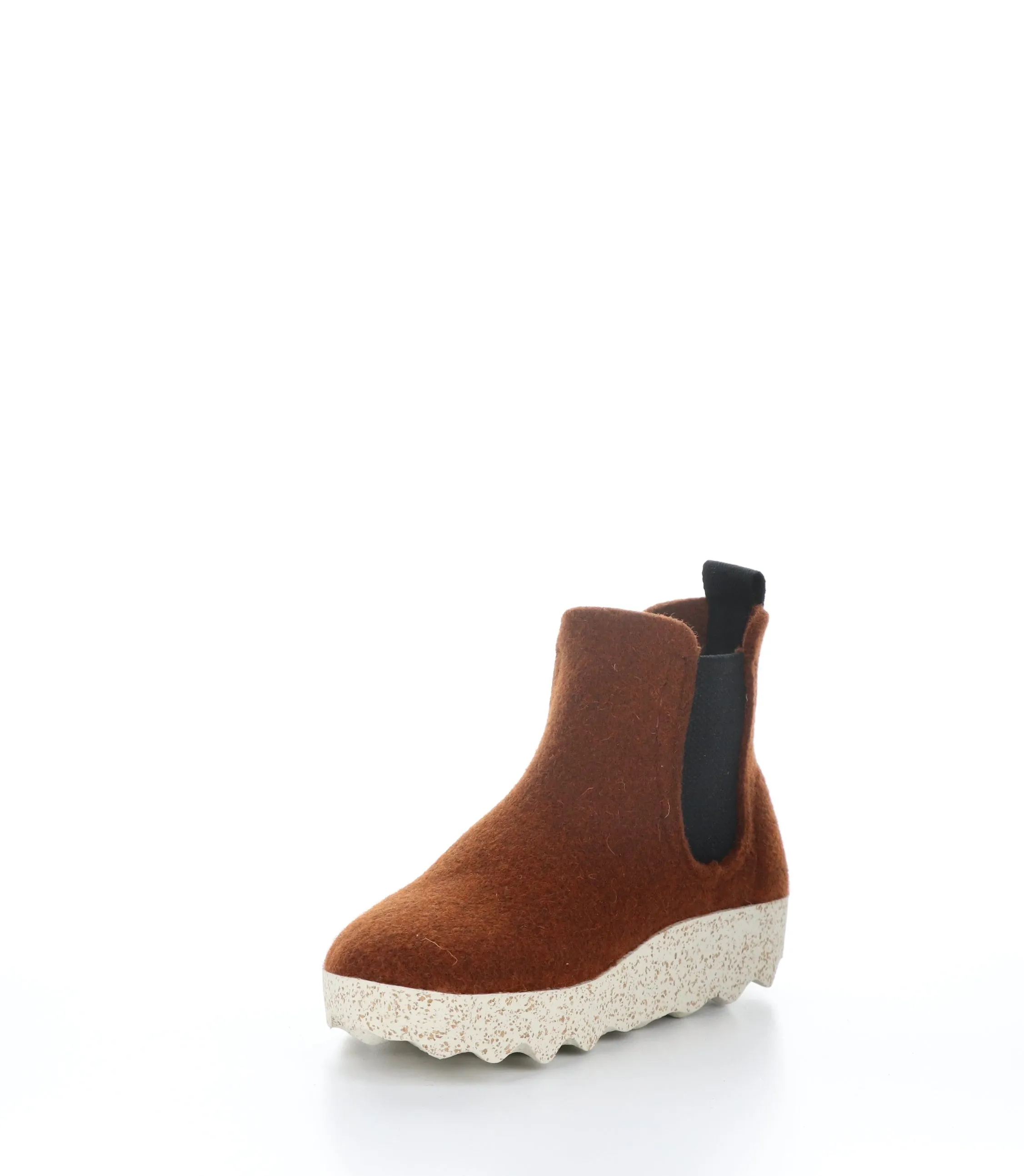 CAIA090ASPM Brown Round Toe Boots