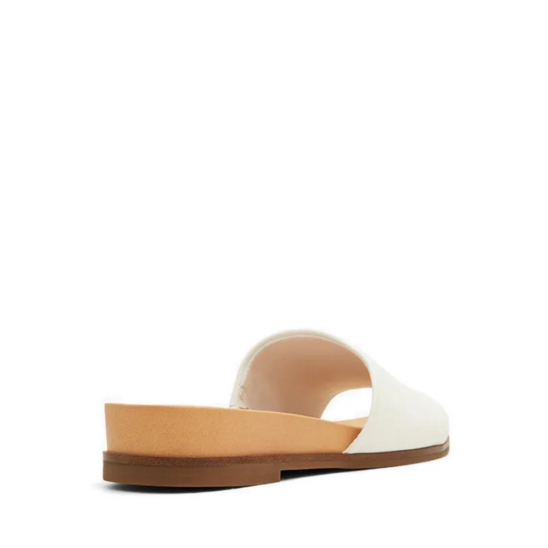 Elina Flat Sandals - White