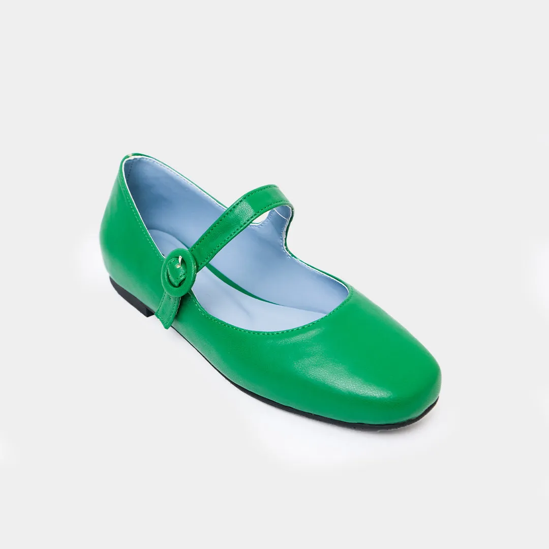 Kia Flats (Green)