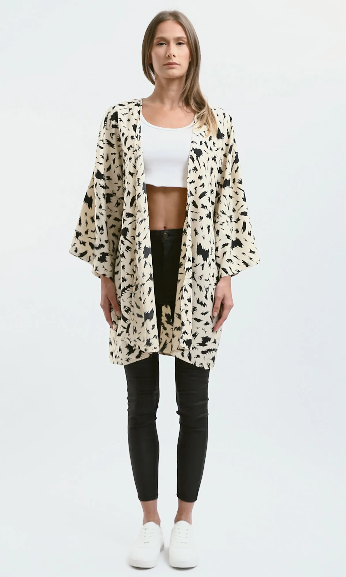 O190123 Beige & Black Patterned Slip On Summer Kimono